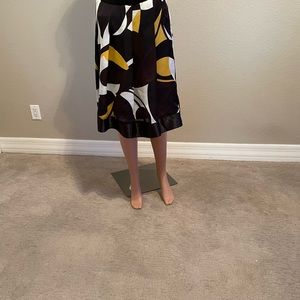 Vintage Skirt Peter Nygard Collection Black, Yellow & White. Drop waist. Size 8